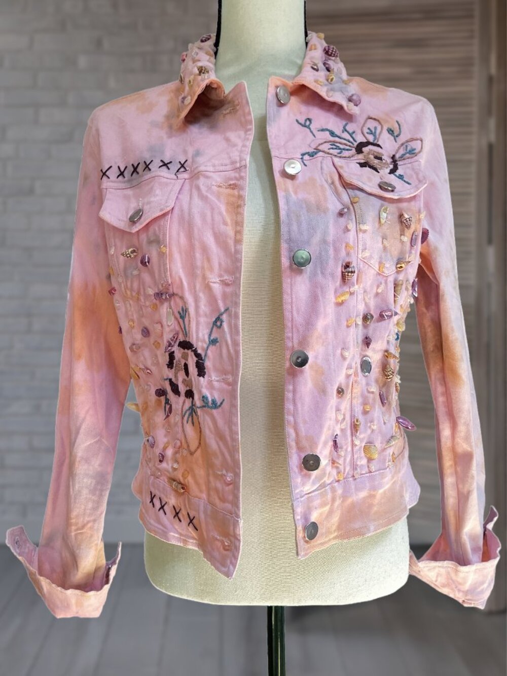 ANTICA Italy Pink Denim Trucker Jacket Seashell Crochet Coastal Boho XS - Picture 2 of 13